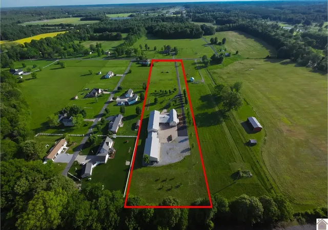 49th image of 1040 Lone Valley Rd, Calvert City, KY 42029 | MLS# 26017165