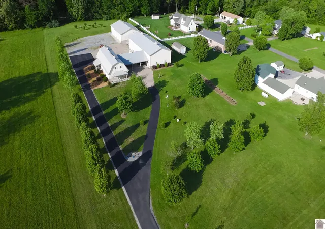 Photo 4 of Single family home for sale at 1040 Lone Valley Rd, Calvert City, KY 42029 | MLS# 26017165 | Listing updated on 2026-07-09