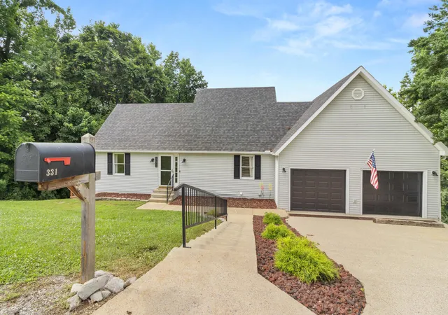 2nd image of 331 Pollard Cir, Cadiz, KY 42211 | MLS# 26017449