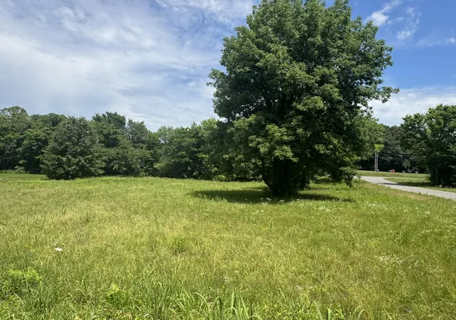 Photo 1 of Unimproved Land at Lots 1 & 2 Brentwood Dr, Paducah, KY 42003 | MLS# 26014520 | | Sold on 2026-07-10