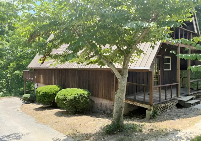 Homes for sale in Carlisle, KY | 125 Azalea Ct, Carlisle, KY 40311 | MLS# 26014109