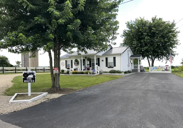 Homes for sale in Tollesboro, KY | 98 Bolton Ln, Tollesboro, KY 41189 | MLS# 26014113