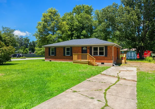 1st image of 113 Cherry Ln, Frankfort, KY 40601 | MLS# 26014441