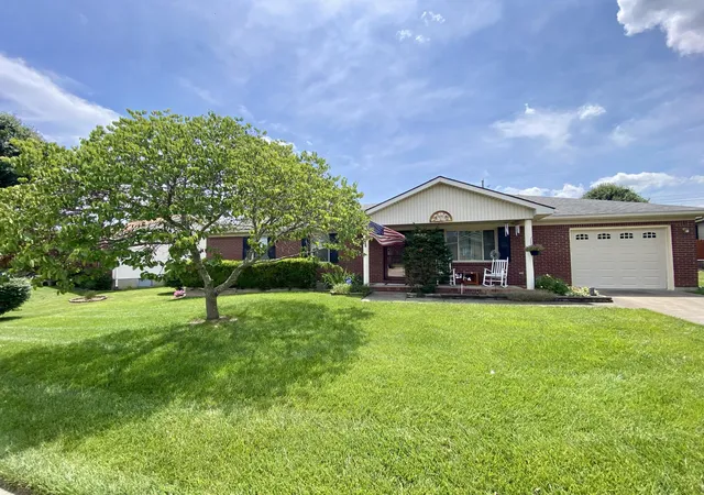Homes for sale in Wilmore, KY | 304 Woodspointe Wy, Wilmore, KY 40390 | MLS# 26014204