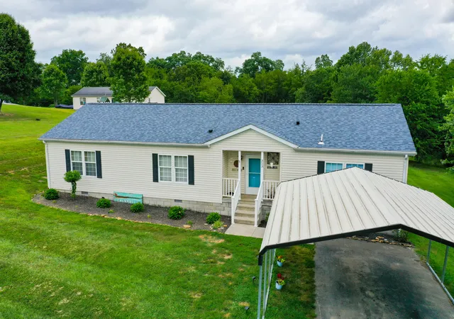Homes for sale in London, KY | 323 Sunny Brook Cir, London, KY 40744 | MLS# 26014171