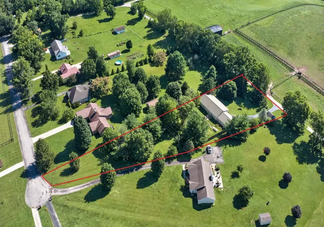 Homes for sale in Harrodsburg, KY | 600 Ison Ln, Harrodsburg, KY 40330 | MLS# 26014811