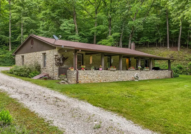 Homes for sale in Olive Hill, KY | 16596 W Us Hwy 60, Olive Hill, KY 41164 | MLS# 26014219