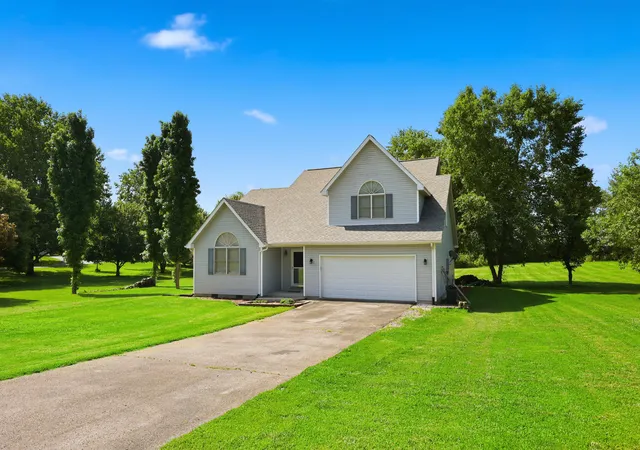 Homes for sale in Lancaster, KY | 296 Ridge Runner Rd, Lancaster, KY 40444 | MLS# 26014477