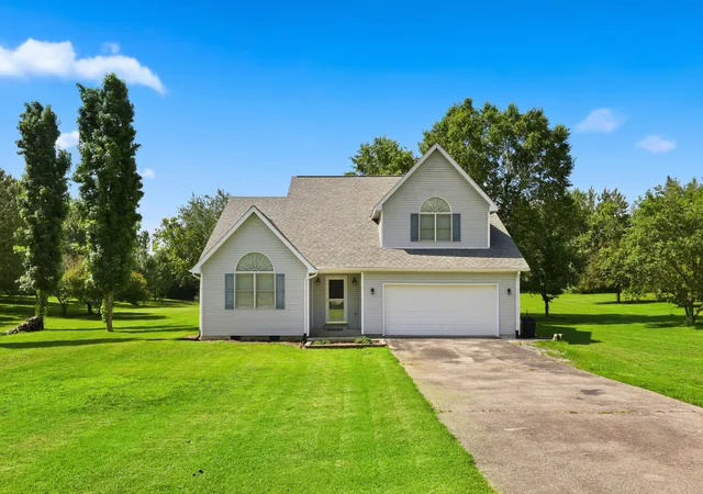 Homes for sale in Lancaster, KY | 296 Ridge Runner Rd, Lancaster, KY 40444 | MLS# 26014477
