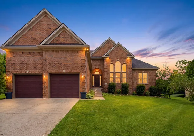 Photo 1 of Single family home for sale at 1084 Bay Colony Dr, Richmond, KY 40475 | MLS# 26014451 | Listing updated on 2026-06-29