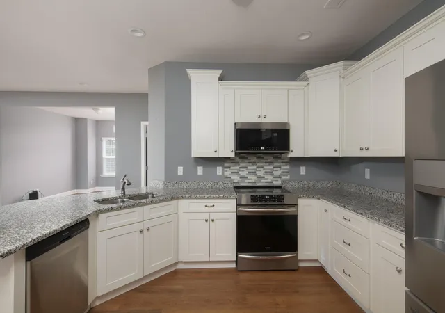 Listing Photo 5 - Condo for sale in building located at 152 Christal Dr, Georgetown, KY 40324
