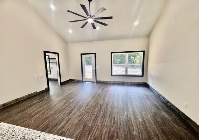 Photo 3 of Sale Pending at 70 Deerfield Ct, Cadiz, KY 42211 | MLS# 26015647 | Listing updated on 2026-09-25