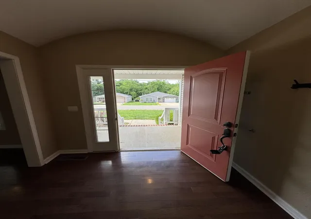 Photo 2 of Single family home for sale at 147 Daven Dr, Hopkinsville, KY 42240 | MLS# 26014240 | Listing updated on 2026-06-18