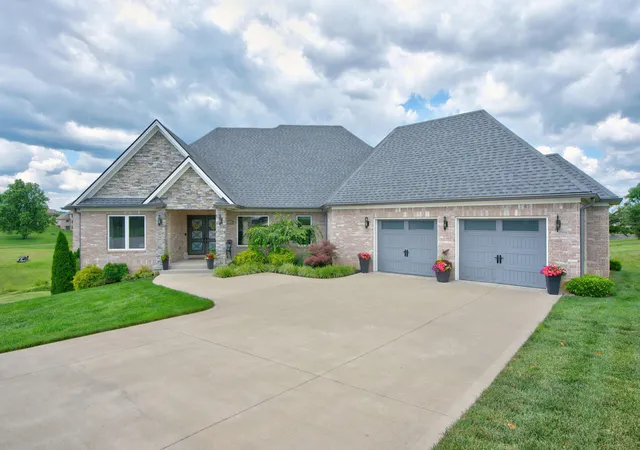 Photo 1 of Single family home for sale at 964 Shenandoah Dr, Richmond, KY 40475 | MLS# 26014253 | Listing updated on 2026-09-22