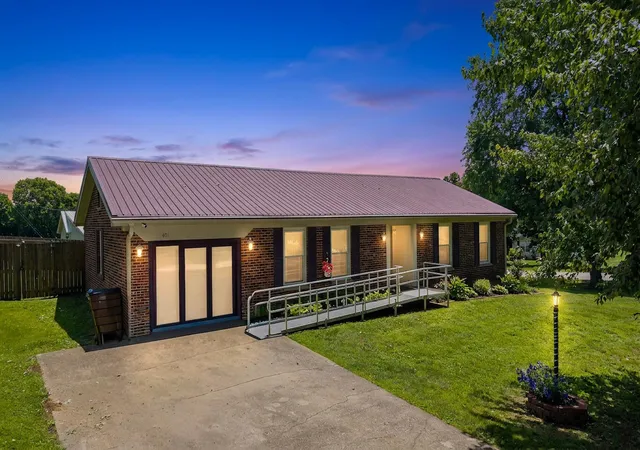 1st image of 401 Haddix St, Harrodsburg, KY 40330 | MLS# 26015065