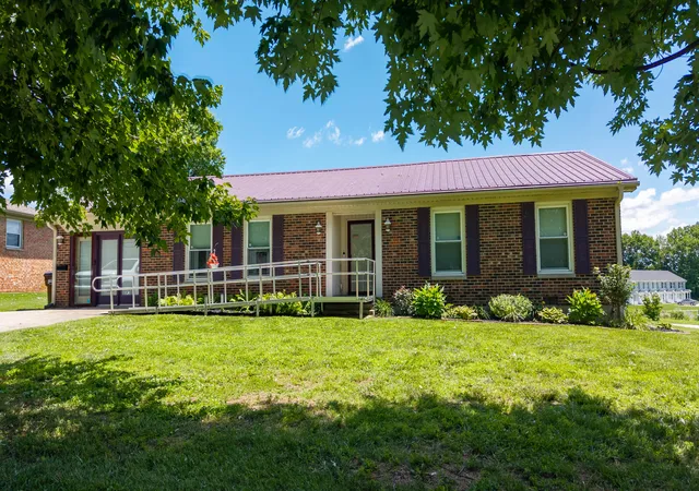 2nd image of 401 Haddix St, Harrodsburg, KY 40330 | MLS# 26015065