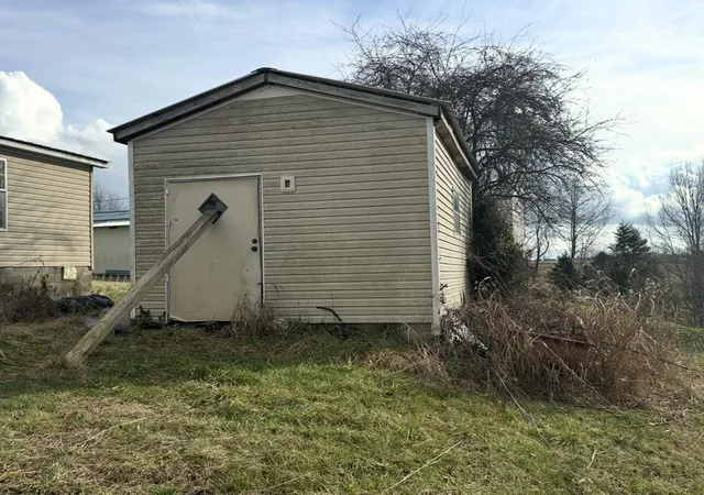 Photo 3 of Sale Pending at 25 Southridge Rd, Stanford, KY 40484 | MLS# 26019374 | Listing updated on 2026-07-29