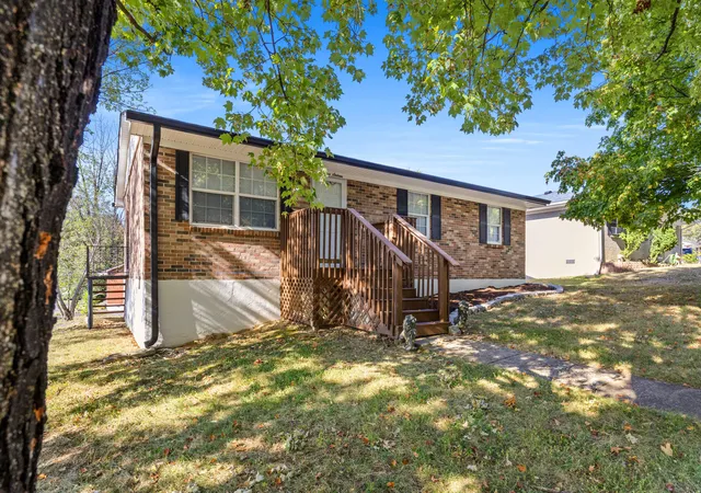 Photo 1 of Single family home for sale at 1316 Jannelle Ct, Lexington, KY 40517 | MLS# 26014261 | Listing updated on 2026-06-27