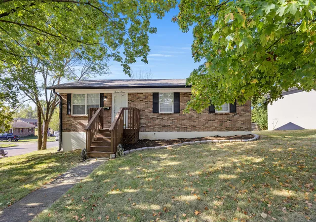Photo 2 of Single family home for sale at 1316 Jannelle Ct, Lexington, KY 40517 | MLS# 26014261 | Listing updated on 2026-06-27