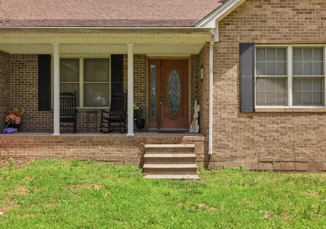 Photo 3 of Single family home for sale at 300 Rocky Point Ln, Gilbertsville, KY 42044 | MLS# 26017154 | Listing updated on 2026-08-04