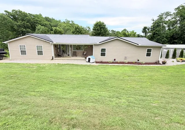 Homes for sale in Mt Vernon, KY | 285 Paul St, Mt Vernon, KY 40456 | MLS# 26014312