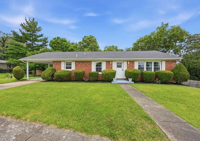 Homes for sale in Cynthiana, KY | 102 Oxley Ave, Cynthiana, KY 41031 | MLS# 26014288