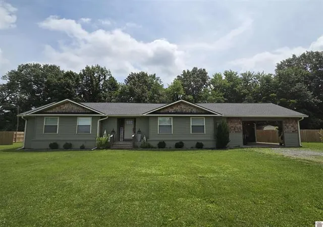 Homes for sale in Benton, KY | 105 Hancock Ln, Benton, KY 42025 | MLS# 26014279