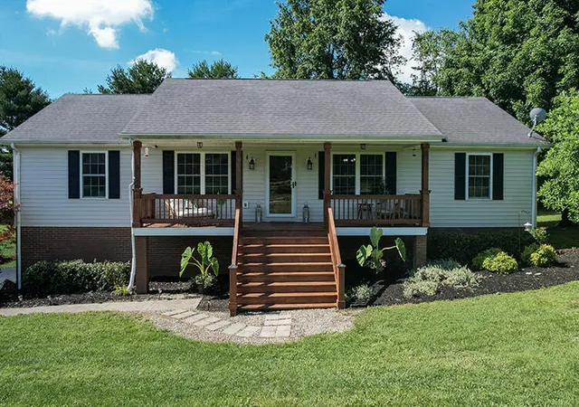 Homes for sale in Danville, KY | 709 Yukon Ave, Danville, KY 40422 | MLS# 26014387