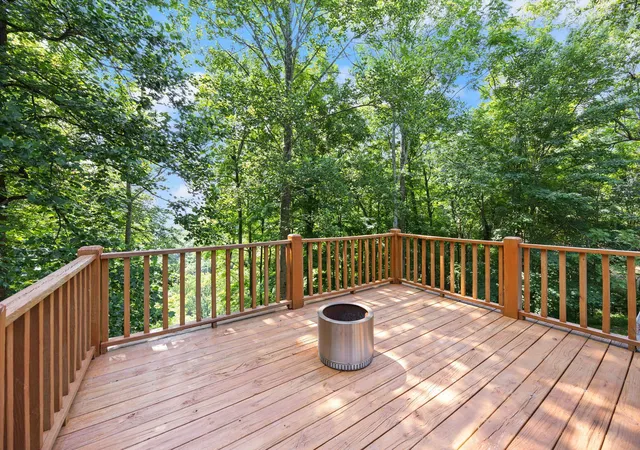 Homes for sale in Russell Springs, KY | 529 Cliffside Dr, Russell Springs, KY 42642 | MLS# 26015635