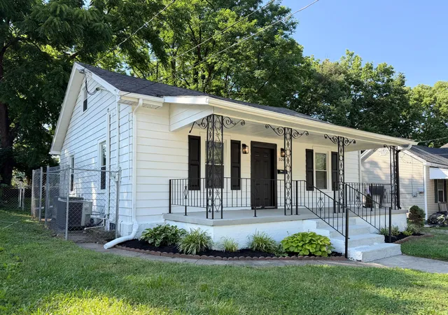 Homes for sale in Lexington, KY | 520 Pemberton St, Lexington, KY 40508 | MLS# 26014304