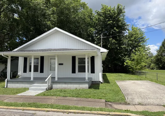 Homes for sale in Corbin, KY | 602 Caldwell St, Corbin, KY 40701 | MLS# 26014713