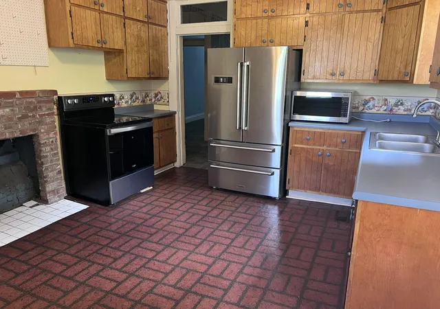 Homes for sale in Princeton, KY | 607 N Jefferson St, Princeton, KY 42445 | MLS# 26014311
