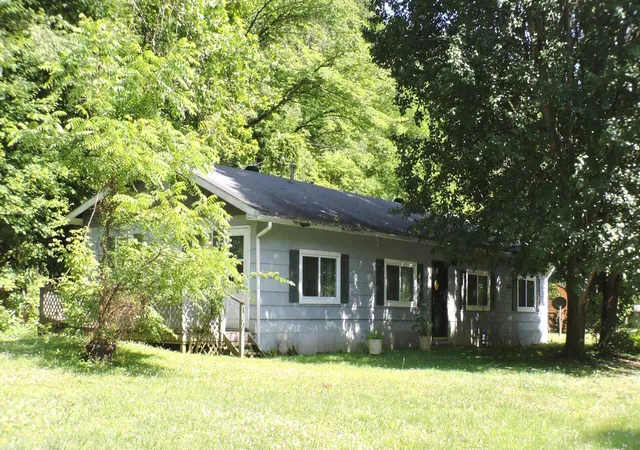 Homes for sale in Frenchburg, KY | 582 Clifton Rd, Frenchburg, KY 40322 | MLS# 26015109