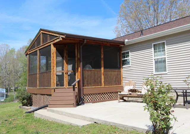 Homes for sale in Eddyville, KY | 35 Saratoga Heights Rd, Eddyville, KY 42038 | MLS# 26014384
