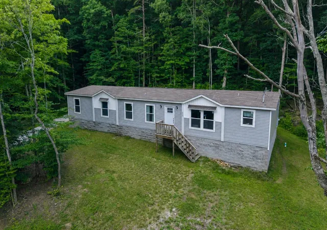 Homes for sale in Berea, KY | 220 Long Branch Rd Rd, Berea, KY 40403 | MLS# 26014528