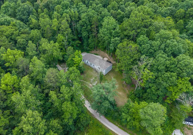 Homes for sale in Berea, KY | 220 Long Branch Rd Rd, Berea, KY 40403 | MLS# 26014528