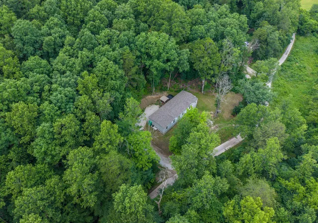 Homes for sale in Berea, KY | 220 Long Branch Rd Rd, Berea, KY 40403 | MLS# 26014528
