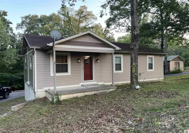 Homes for sale in Benton, KY | 300 Spicewood Ln, Benton, KY 42025 | MLS# 26017253