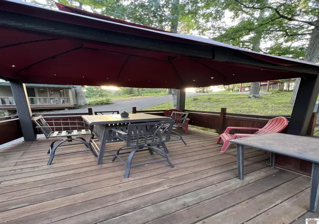 Homes for sale in Benton, KY | 300 Spicewood Ln, Benton, KY 42025 | MLS# 26017253