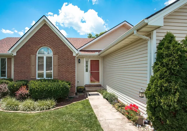 Homes for sale in Richmond, KY | 102 Beechwood Dr, Richmond, KY 40475 | MLS# 26014368