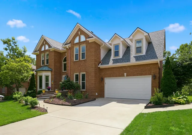 Photo 2 of Single family home for sale at 1080 Chetford Dr, Lexington, KY 40509 | MLS# 26014994 | Listing updated on 2026-09-21