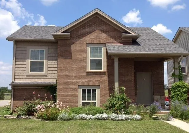 Homes for sale in Versailles, KY | 100 Mccowans Ferry Aly, Versailles, KY 40383 | MLS# 26014371