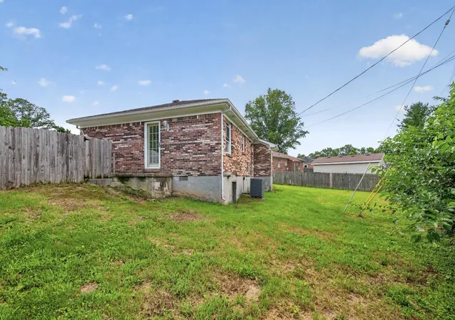 Homes for sale in Nicholasville, KY | 109 Lige Ct, Nicholasville, KY 40356 | MLS# 26014841