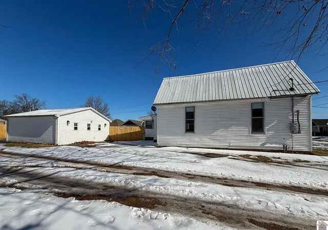 3rd image of 1415 Harrison St, Paducah, KY 42001 | MLS# 26014955