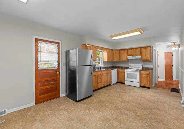 Homes for sale in Frankfort, KY | 111 Pinehurst Dr, Frankfort, KY 40601 | MLS# 26014416