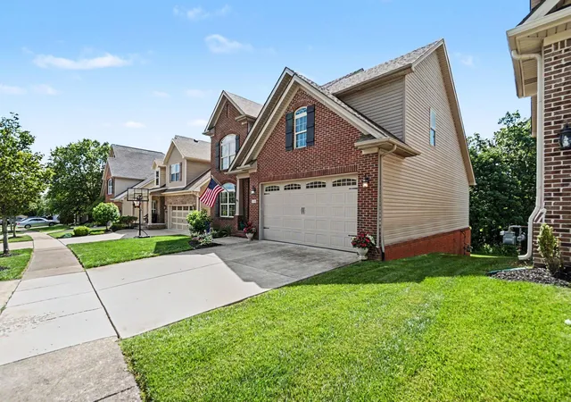Photo 2 of Single family home for sale at 1748 Sandhurst Cvs, Lexington, KY 40509 | MLS# 26014420 | Listing updated on 2026-09-26
