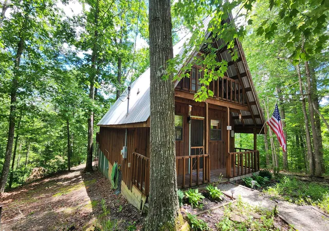 Photo 3 of Single family home for sale at 100 Cowboy Ln, Wellington, KY 40387 | MLS# 26014449 | Listing updated on 2026-08-25