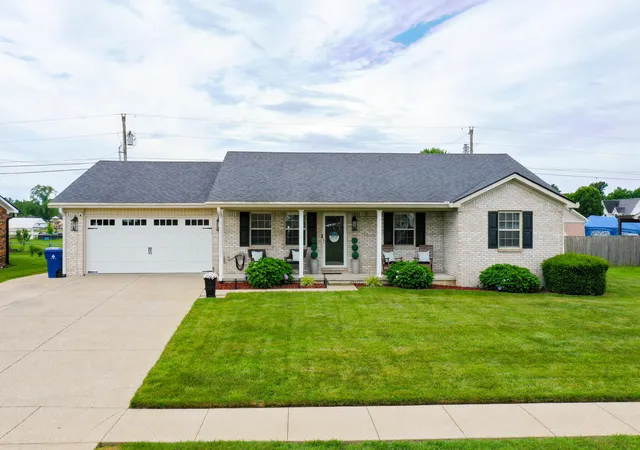 Homes for sale in Berea, KY | 419 Plumtree Dr, Berea, KY 40403 | MLS# 26014858