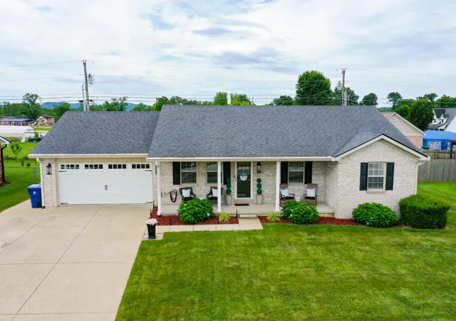 Homes for sale in Berea, KY | 419 Plumtree Dr, Berea, KY 40403 | MLS# 26014858