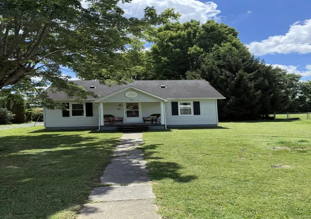 Homes for sale in Brodhead, KY | 100 West St, Brodhead, KY 40409 | MLS# 26014443